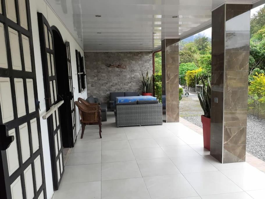 Charmante Maison Au Coeur Des 3 Montagnes ซาลาซี ภายนอก รูปภาพ